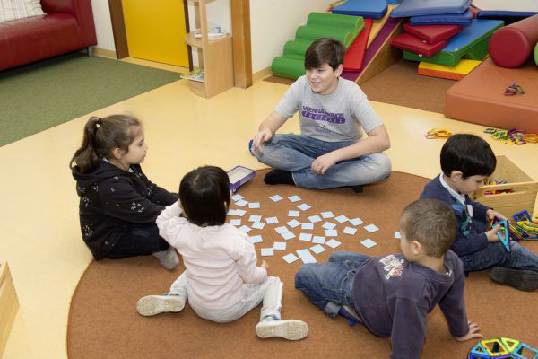 Einblick in verschiedene Pflege- und Betreuungseinrichtungen gibt es beim „Boys’ Day“.Sozialministerium (3)