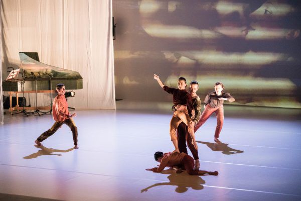 Geniale Performance von Renate Graziadei mit laborgras. Patricia keckeis (3)