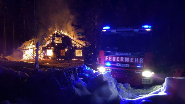 Großbrand in Waidhofen/Ybbs. apa/FF Waidhofen-Wirts