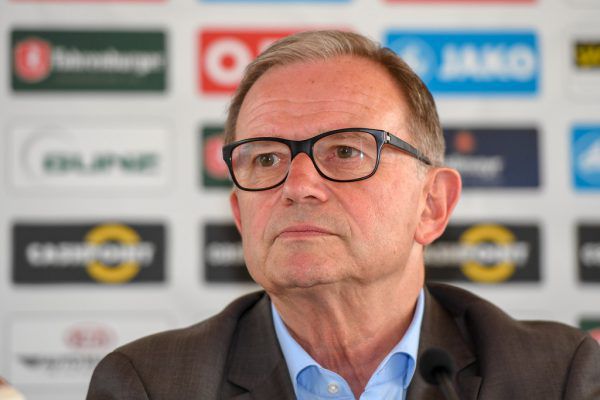 Karlheinz Kopf räumt in Altach seinen Stuhl. GEPA/Lerch