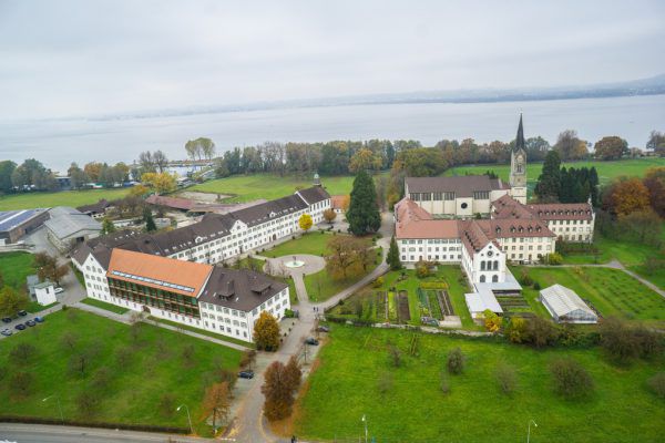 Nach dem Rücktritt von Anselm van der Linde war er Administrator, jetzt wird er Abt: Vinzenz Wohlwend. Klaus hartinger, Abtei Mehrerau/Santina Wochinz
