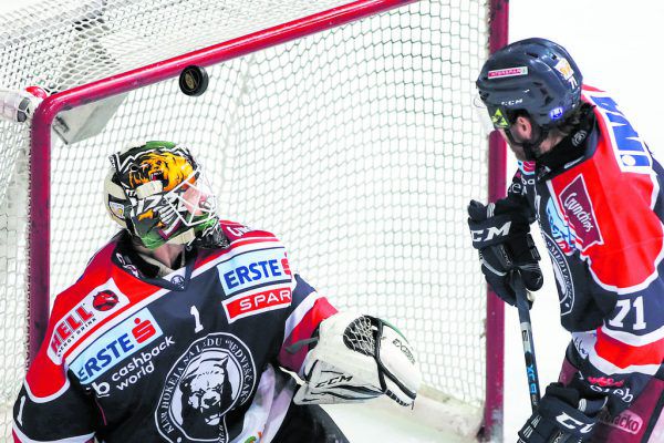 Die ­vielen Gegentore sind aktuell das kleinste Problem des Tabel­len­elften Zagreb. Und Ja: Dieser Puck geht rein.GEPA