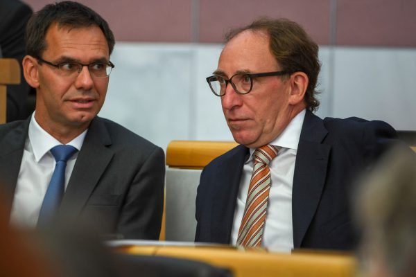 Wallner genehmigte, Rauch kritisiert. Oliver Lerch