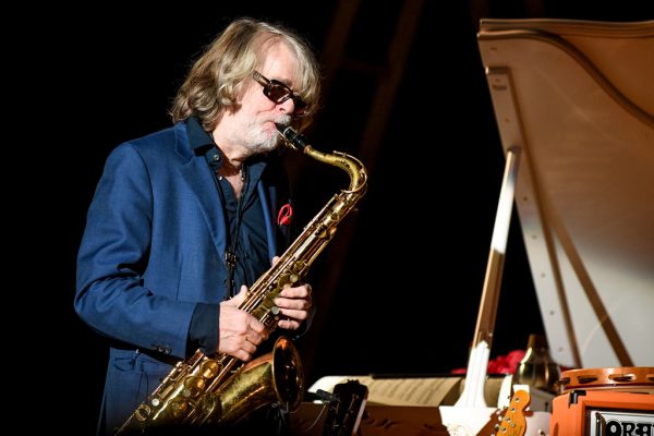 Helge Schneider mit Band in Feldkirch. Das Publikum war von der ersten Minute an begeistert von dem Musiker und Unterhaltungskünstler. Oliver Lerch (2)