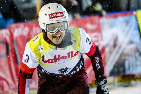 Lukas Mathies (l.) jubelte etwas verhalten über den vierten Platz, die Freude von Claudia Riegler (oben) kannte dagegen keine Grenzen. Gepa (2)