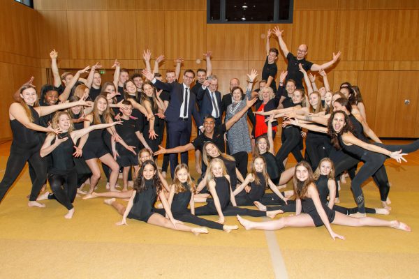 Zurcaroh-Gruppenbild mit Bundespräsident und Landeshauptmann. VLK/Hofmeister, Franz Lutz(3)