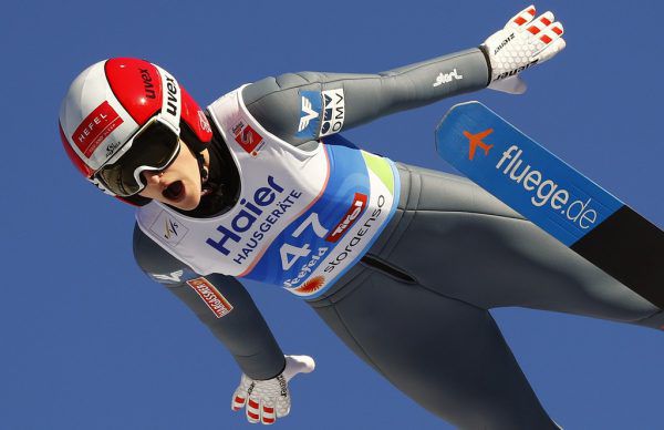 Eva Pinkelnig strahlt wieder große Freude am Skispringen aus. Dedeleit, Gepa (2)