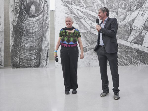 Miriam Cahn mit Thomas D. Trummer. Miro Kuzmanovic