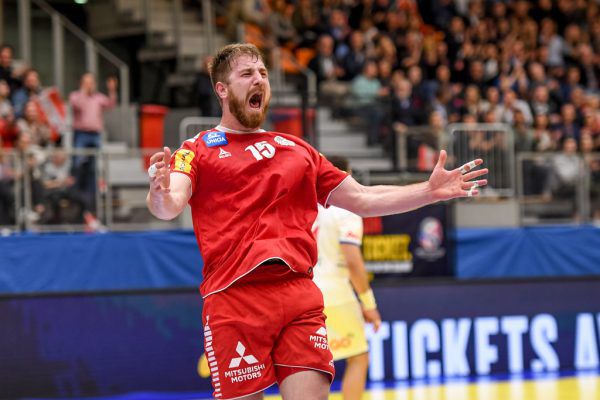 Robert Weber (oben), Gerald Zeiner, Ales Pajovic, Thomas Bauer und Fabian Posch (unten v. l.) hatten großen Anteil am Erfolg. Gepa/Lerch (4)