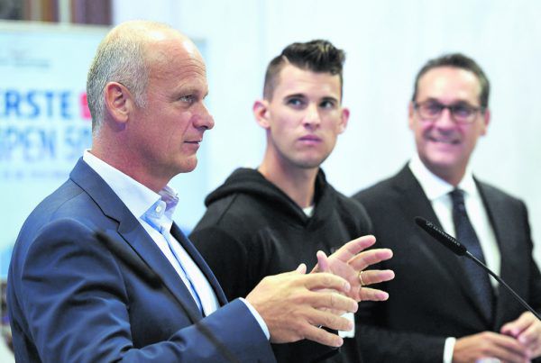 Gehen ab jetzt einengemeinsamen Weg: Herwig Straka und Dominic Thiem. APA