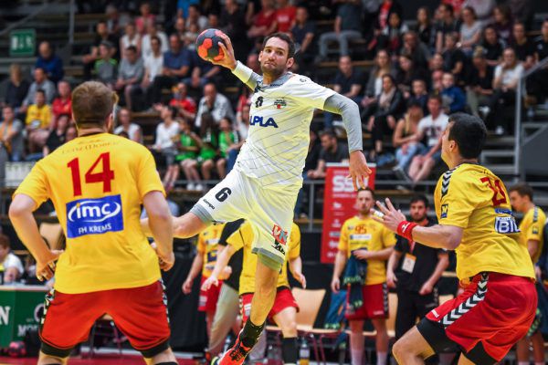 Im Cup-Halbfinale konnten sich Dominik Schmid (Mitte) und seine Harder gegen Krems nicht durchsetzen. Gepa/Lerch