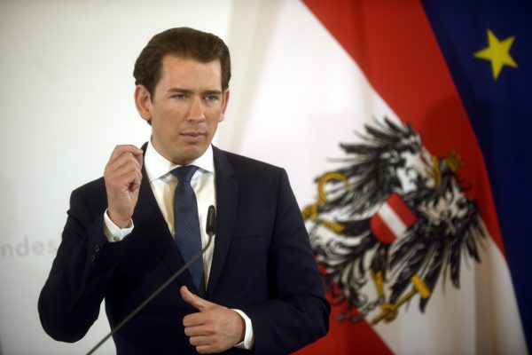 Kanzler Kurz erinnerte an den freudigen Anlass: das Kriegsende. APA