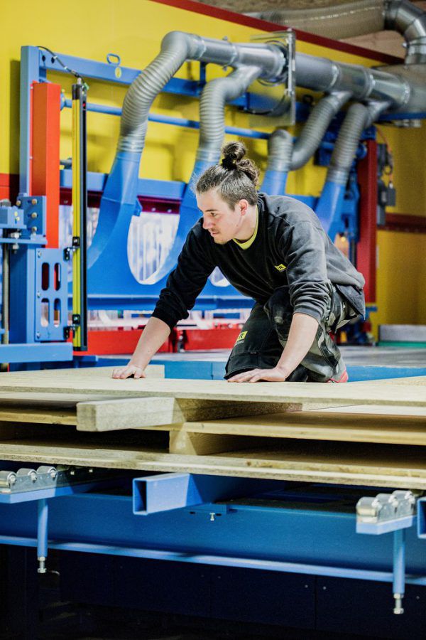 Technologie trifft Handwerk. i+R Holzbau GmbH