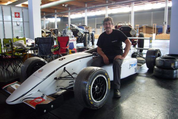 Viktor Häusle und sein Formula Azzurra. Dedeleit (3)