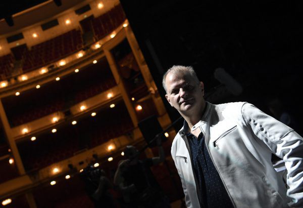 Der neue Burgtheater-Intendant präsentierte seinen ersten Spielplan. APA