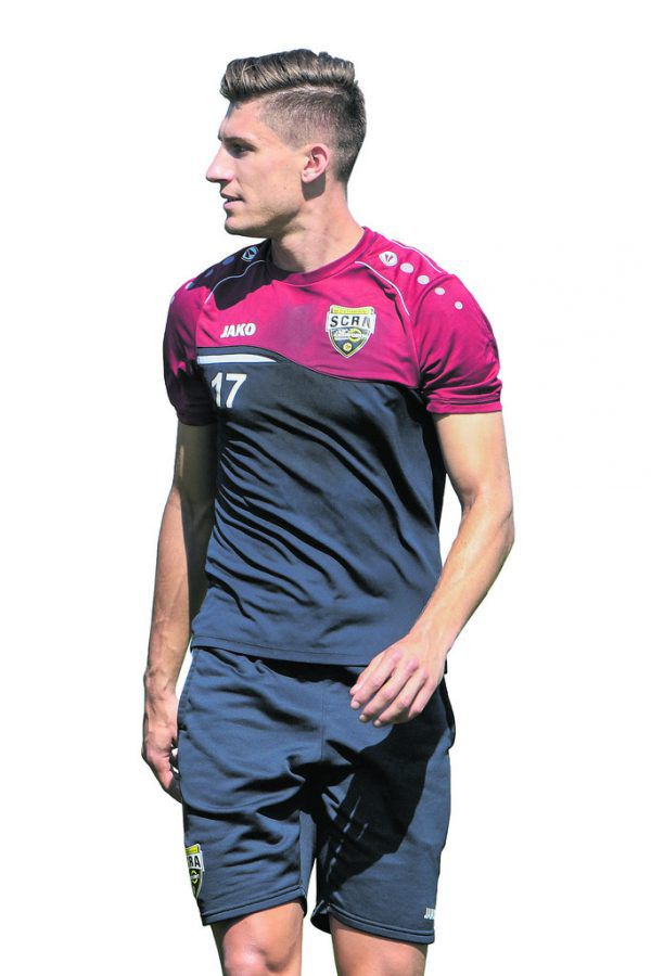 Florian Jamnig bekam gestern vorübergehend das T-Shirt mit der Nummer 17. Gepa/Lerch