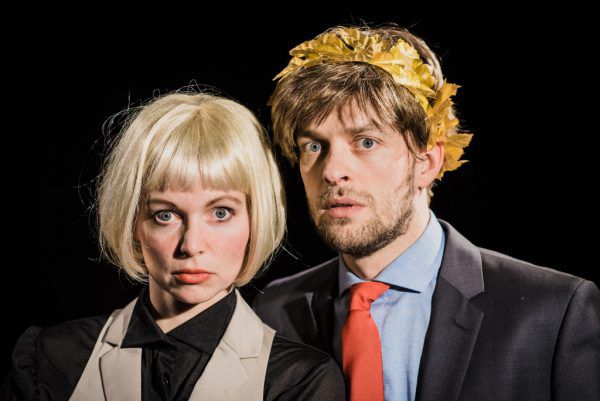 Jennifer Krannich und Jonas Schütte in „Dein Kaiser“. Anna Kolata