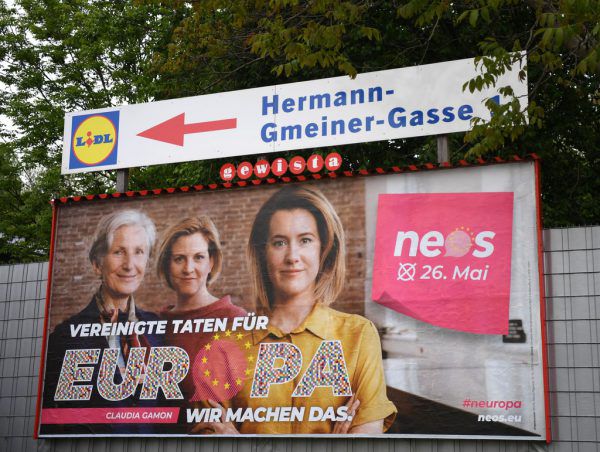Neos verlangen einen Verzicht auf Wahlplakate. APA