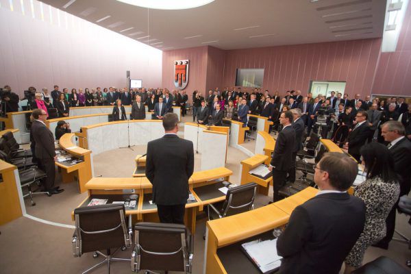 Am 15. Oktober 2014 wurde die schwarz-grüne Landesregierung angelobt. Archiv/NEUE, SPÖ