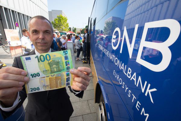 Armin Schneider ist Leiter der OeNB West. KLaus Hartinger