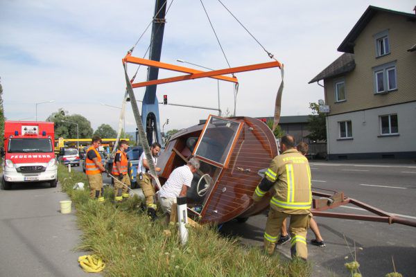 Das Boot wurde geborgen. Vol live