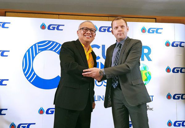 Kooperation vereinbart: Alpla-Regionalmanager Bernd Wachter und der Präsident und CEO von GC Supattanapong Punmeechaow. alpla
