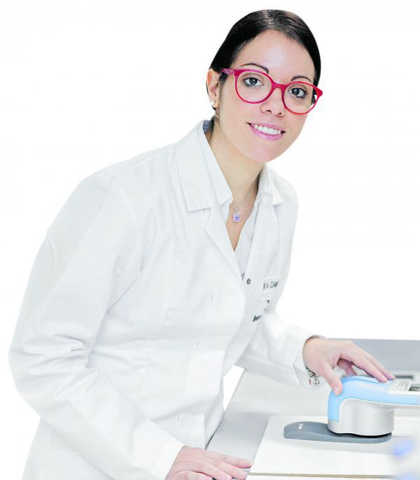 Antonella Campanella arbeitet als Chemikerin in Vorarlberg. Deurowood