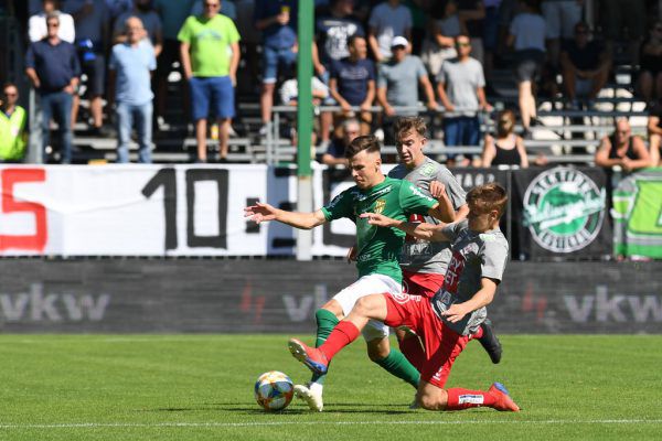 Auch Daniel Tiefenbach vermochte sich nur selten durchzusetzen. Gepa/Lerch