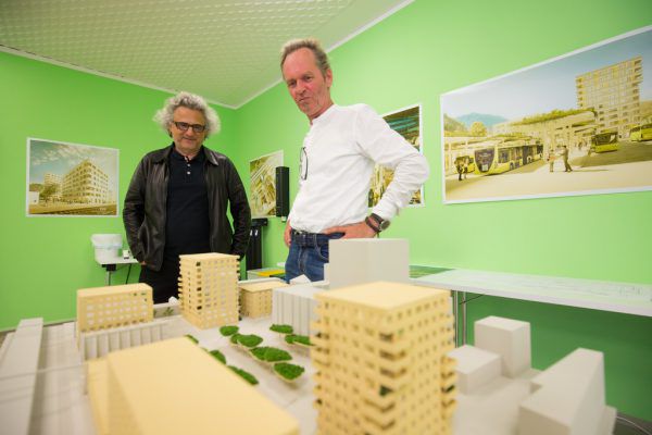 Bauträger Roland Pircher und Architekt Christian Tabernigg. NEUE