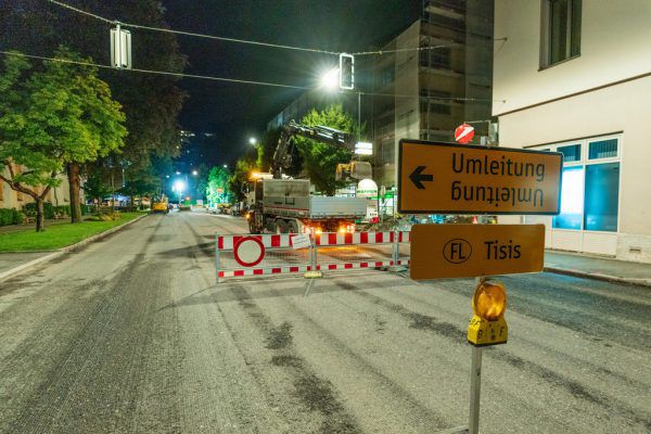 Die Umleitungen können von Nacht zu Nacht variieren.