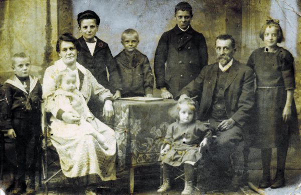 Familie Eduard Fritz im Jahr 1923.