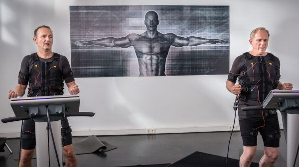 Ulrich Tukur und Martina Gedeck in Trennungstherapie. Degeto Film