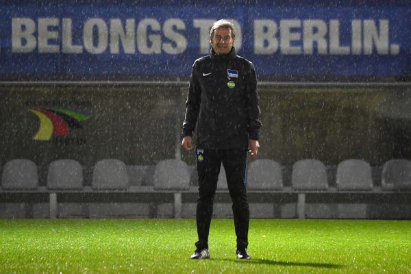 Der ehemalige Weltklassestürmer und Nationaltrainer steht nun bei Hertha BSC an der Seitenlinie. APA