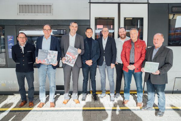 Die Verantwortlichen des öffentlichen Verkehrs in Vorarlberg haben gestern den neuen Fahrplan präsentiert. Frederik sams