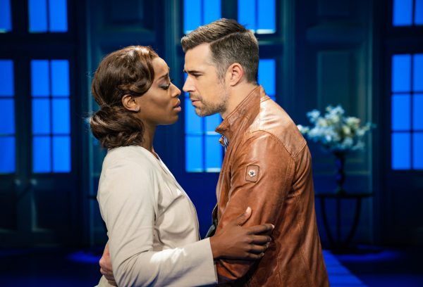 Emotionale Momente und temporeiche Ensembleszenen in „Bodyguard – Das Musical“. Hans-Joerg haas (2)
