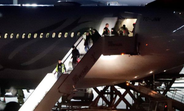 IS-Sympathisanten wurden nach Berlin geflogen. Reuters