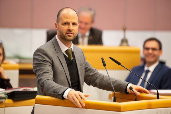 Landesrat Marco Tittler spricht sich klar für die S 18 aus. hartinger