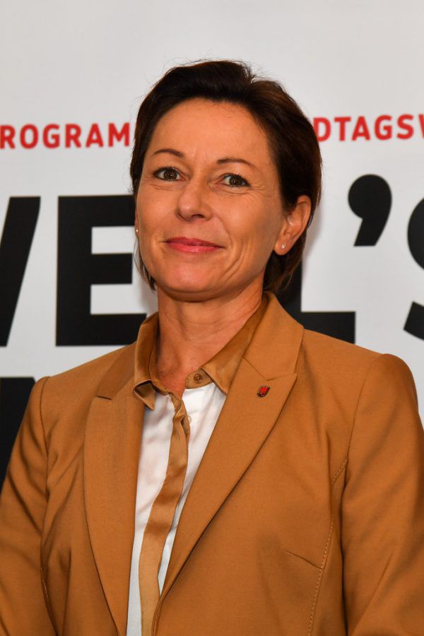 Martina Rüscher empfiehlt Tests für Pflegepersonal. Lerch