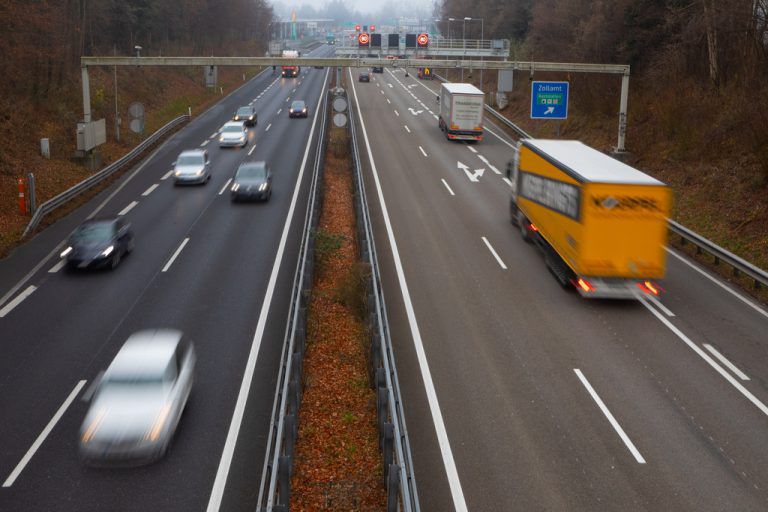 Am Grenz­übergang Hörbranz wurde ein Gesuchter verhaftet. Symbolbild/Hartinger