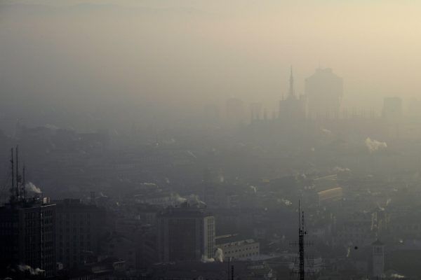 Auch in Mailand regiert der Smog. Reuters