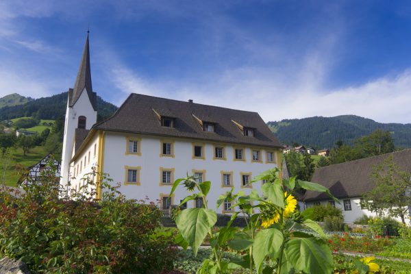 Eine neue Betriebsleitung wird in der Propstei St. Gerold gesucht.  Archiv
