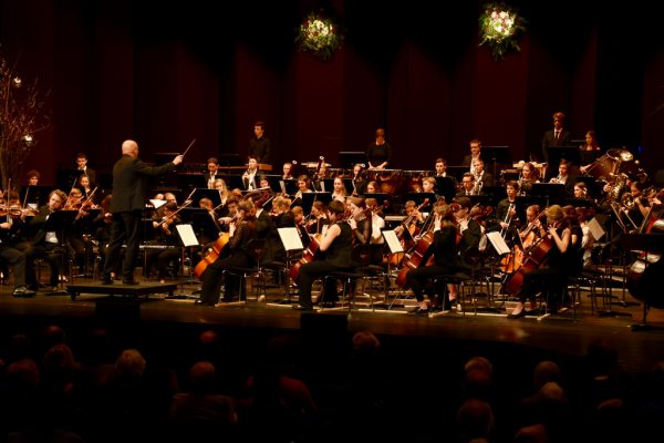 Ivo Warenitsch dirigierte das Jugendsinfonieorchester Dornbirn beim Silvester- und Neujahrskonzert im Kulturhaus. Caroline Begle (2)