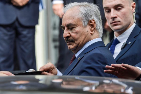 Libyscher Rebellenführer General Haftar in Athen.  AFP