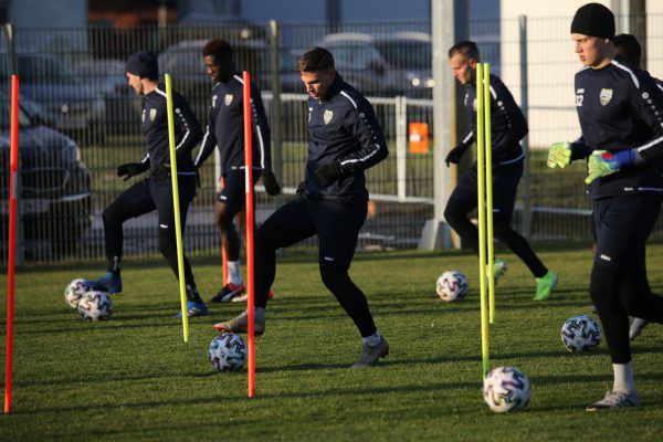 Nach dem Trainingsstart am Dienstag zählen die Altacher am Transfermarkt bisher zu den aktivsten Bundesligisten. Verantwortlich dafür: Christian Möckel (kleines Bild).