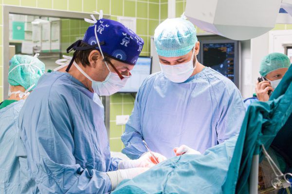 Überlange Wartezeiten bei Operationen. KHBG