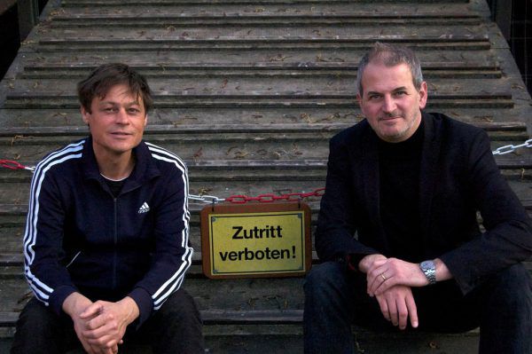 Andreas Sauter (l., 45) und Bernhard Studlar (47) schreiben seit 20 Jahren zusammen Theaterstücke. Doris geml