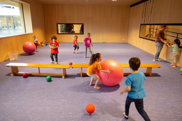 Bewegung gehört im Campus zum Alltag der Kinder.