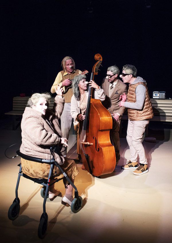 „Das dritte Leben“.   Vorstadttheater basel