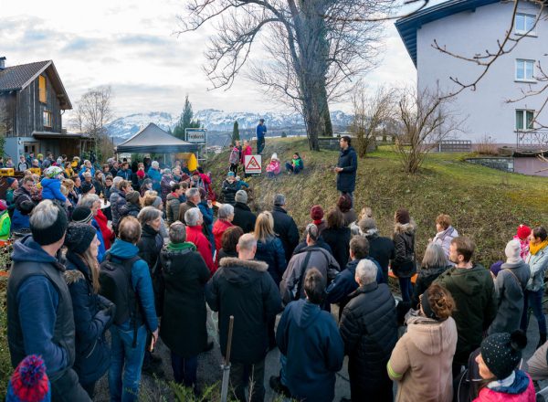 Die Initiative „Lebensraum Letze“ veranstaltete ein Straßenfest, um auf das Verkehrsproblem aufmerksam zu machen. Stiplovsek