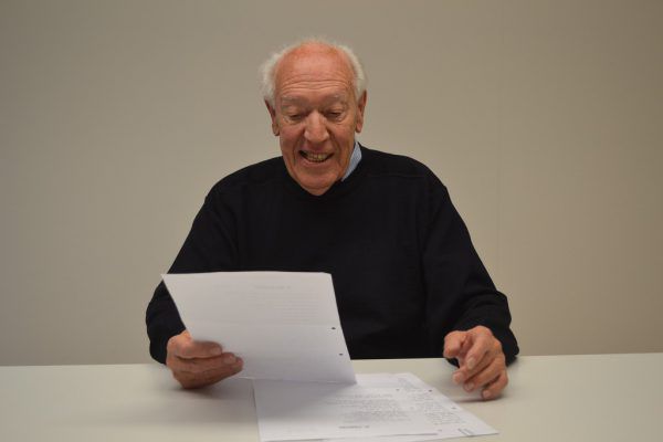 Gasser schreibt Mundart-Gedichte. Walter Gasser